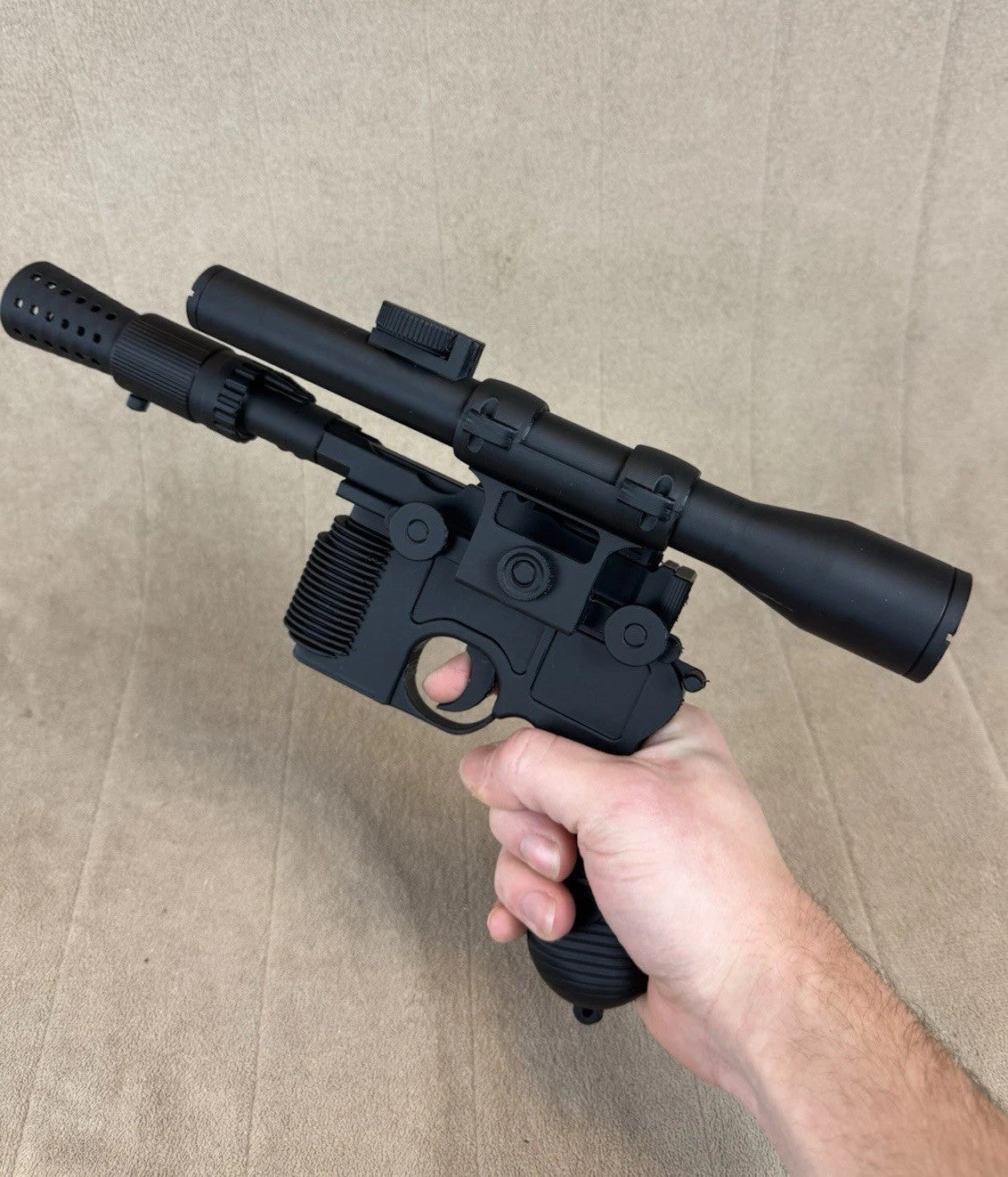 Han Solo DL44 Fan Blaster – Star Wars Cosplay DIY Kit – Ansicht 1